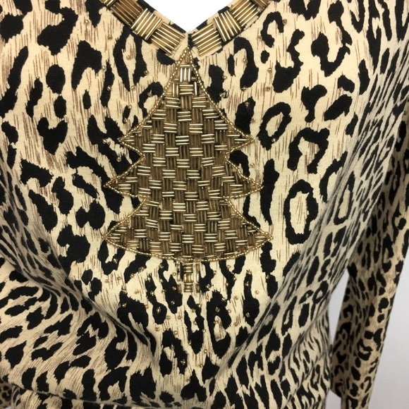 Christmas Tree Embellished Leopard print Christmas blouse size Medium - Picture 5 of 5